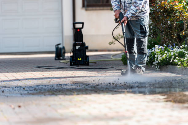 Best Garage Pressure Washing  in Waukegan, IL