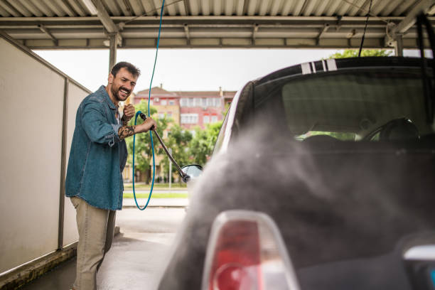 Best Commercial Pressure Washing  in Waukegan, IL